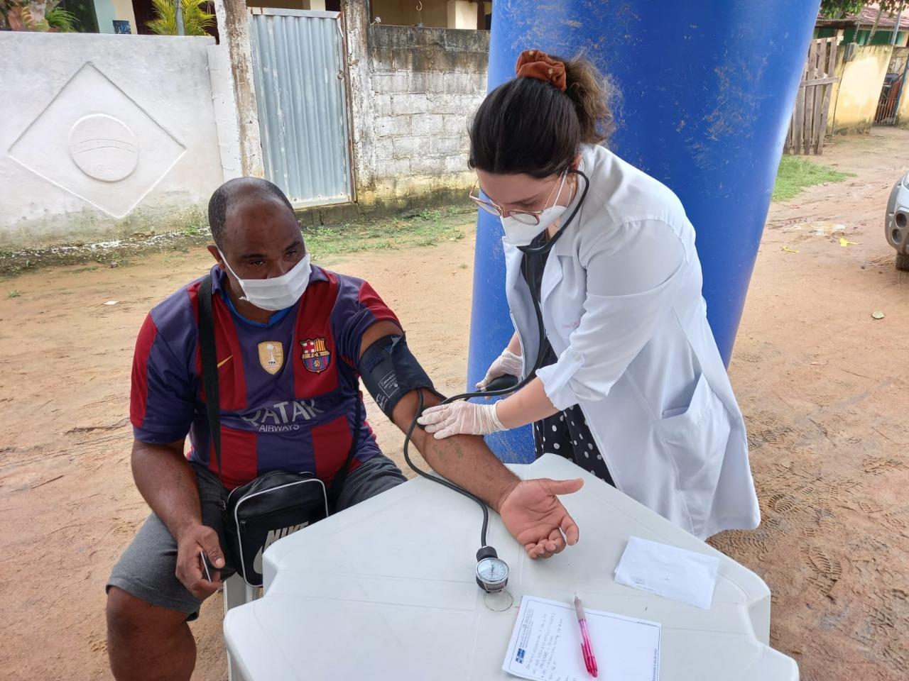 Ação Social da FAMESC reúne famílias na Fazenda Providência