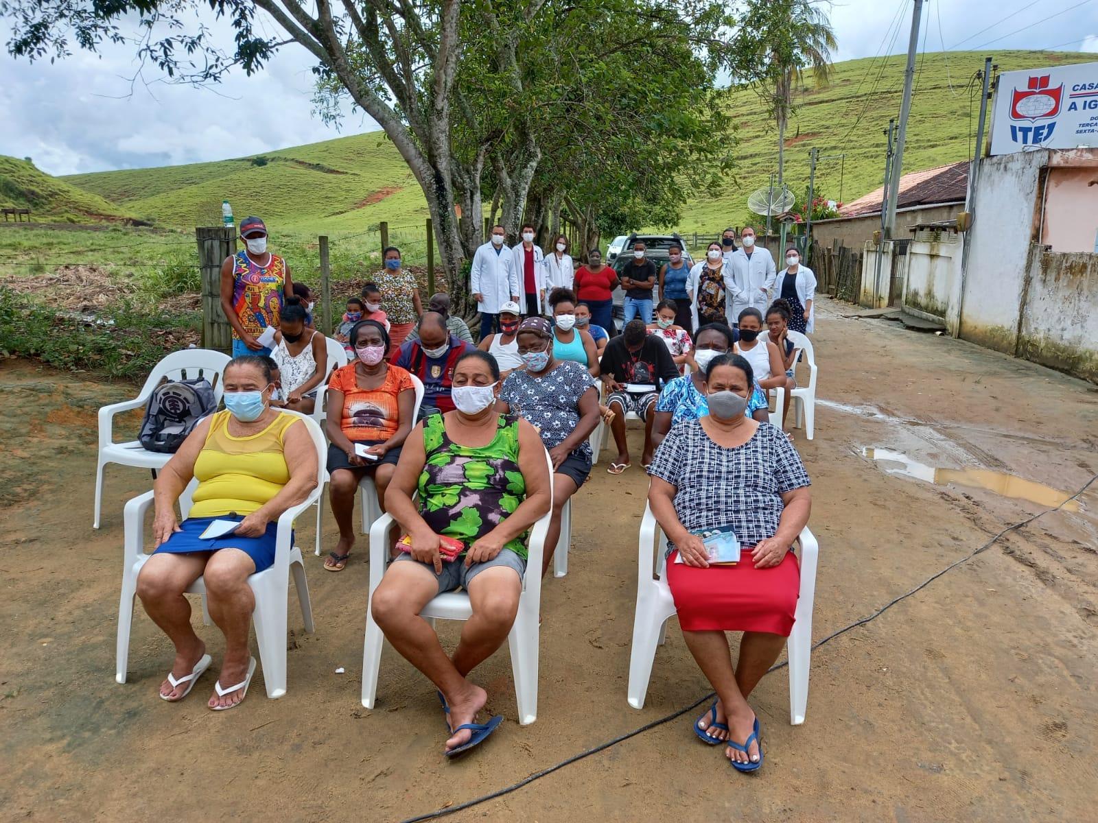 Ação Social da FAMESC reúne famílias na Fazenda Providência