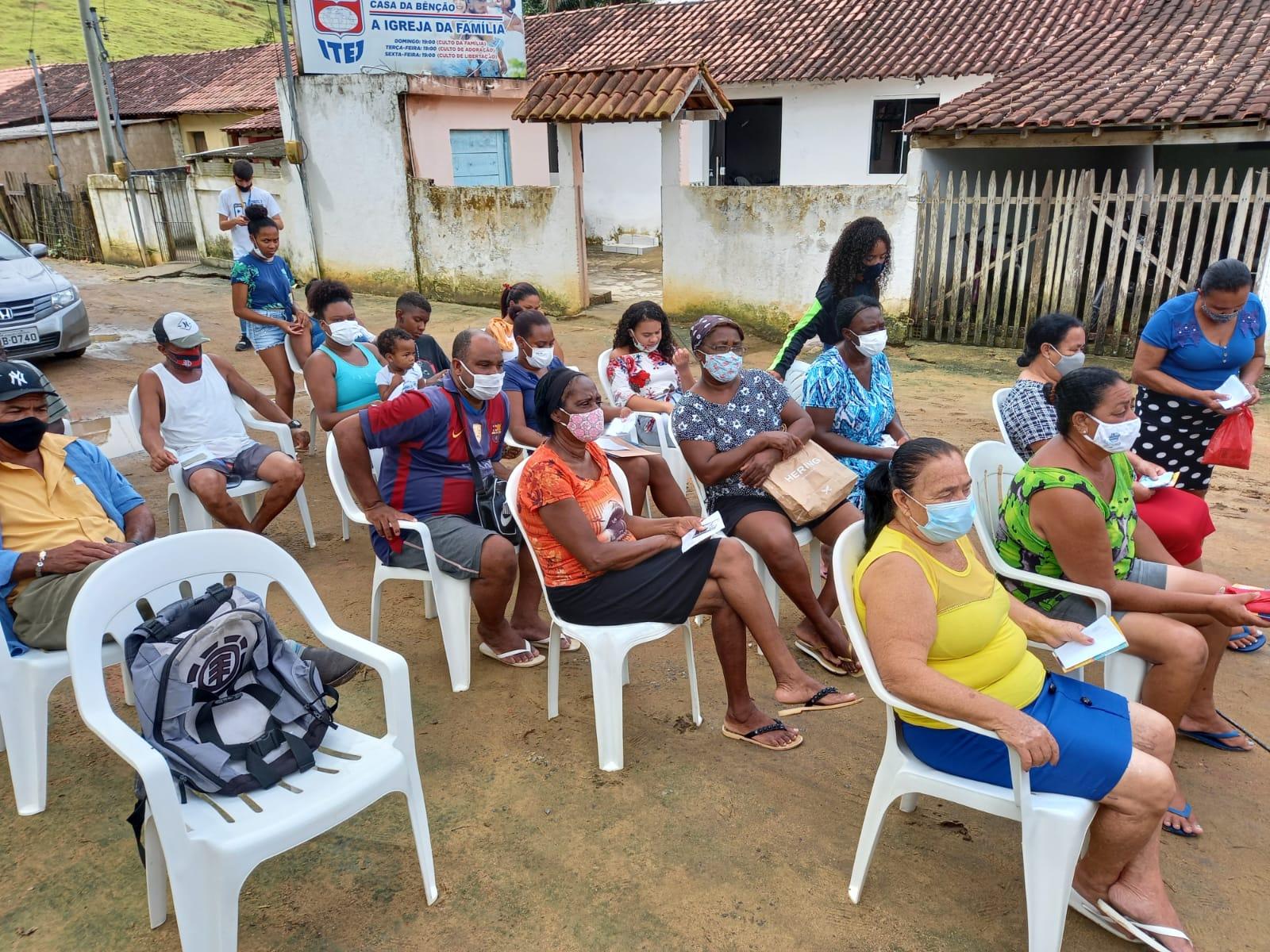 Ação Social da FAMESC reúne famílias na Fazenda Providência