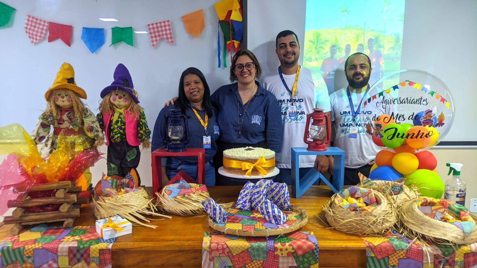 RH da Famesc comemora aniversário de colaboradores com festa temática